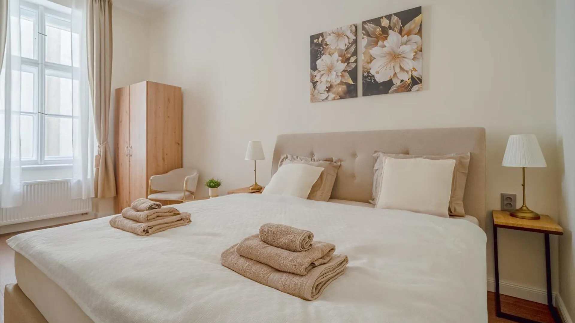 Apartment Prekrasny 2Bdr Byt Na Praze 1 Prague Czech Republic
